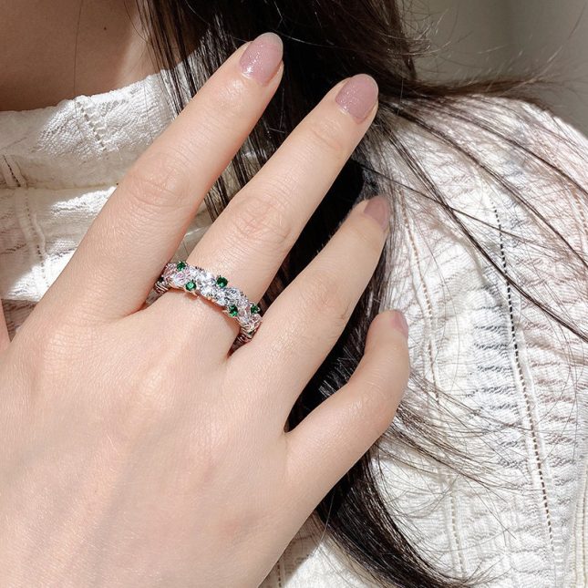 Women's S925 Silver Oval Green Spinel & High Carbon Diamond Egg-Shaped Ring - Image 4