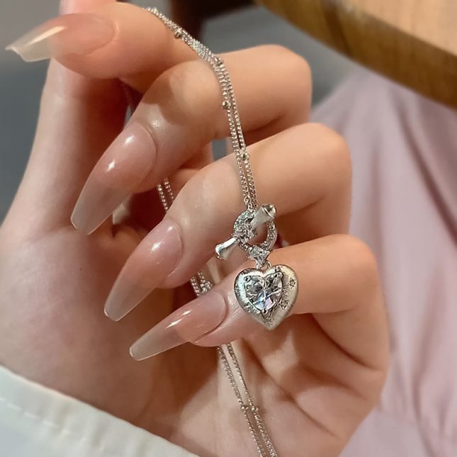Elegant Women's S925 Silver Heart Pendant Necklace – Timeless & Chic Jewelry - Image 3