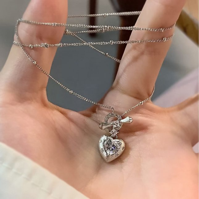 Elegant Women's S925 Silver Heart Pendant Necklace – Timeless & Chic Jewelry - Image 2
