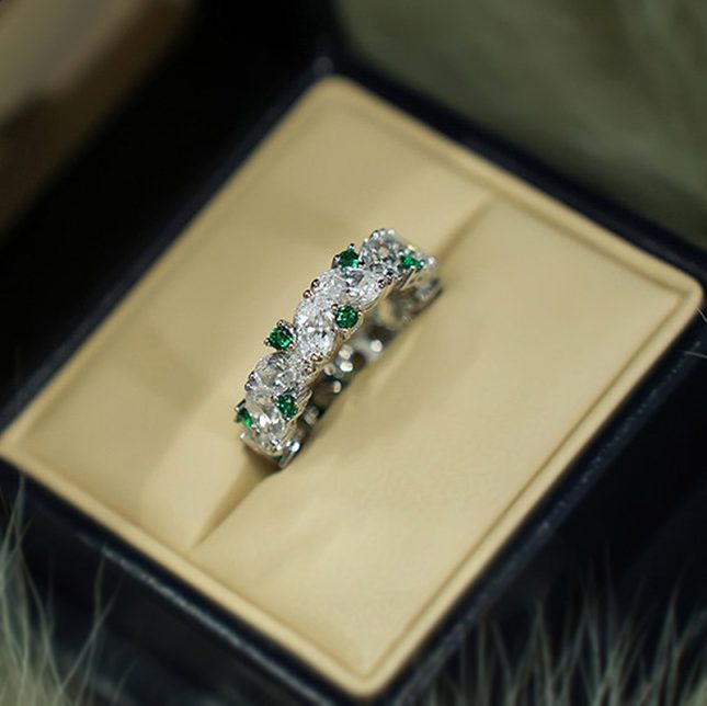 Women's S925 Silver Oval Green Spinel & High Carbon Diamond Egg-Shaped Ring - Image 2